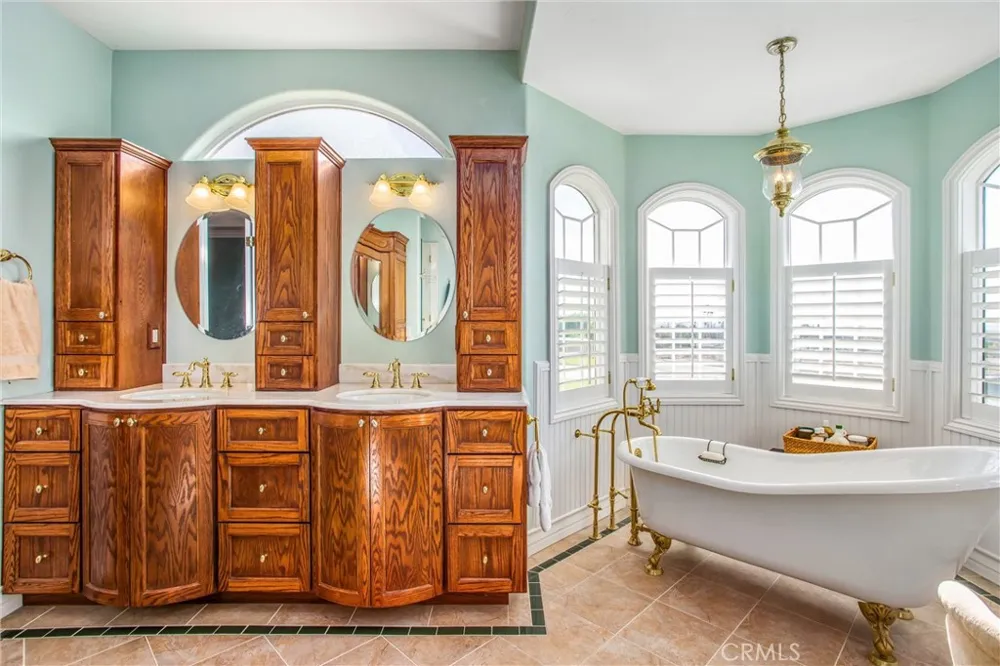 9870 Nancy Cherry Valley, CA 92223
