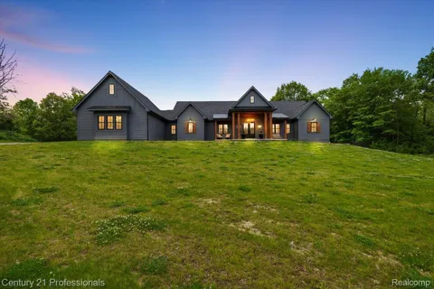 5340 Clarkston