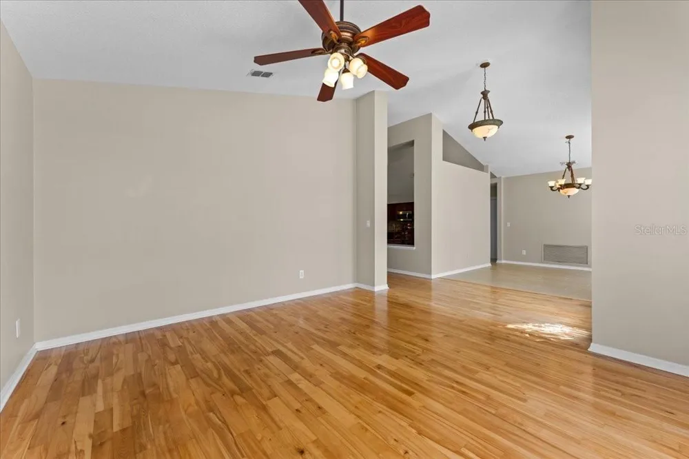 4761 STONEBRIAR DRIVE Oldsmar, FL 34677