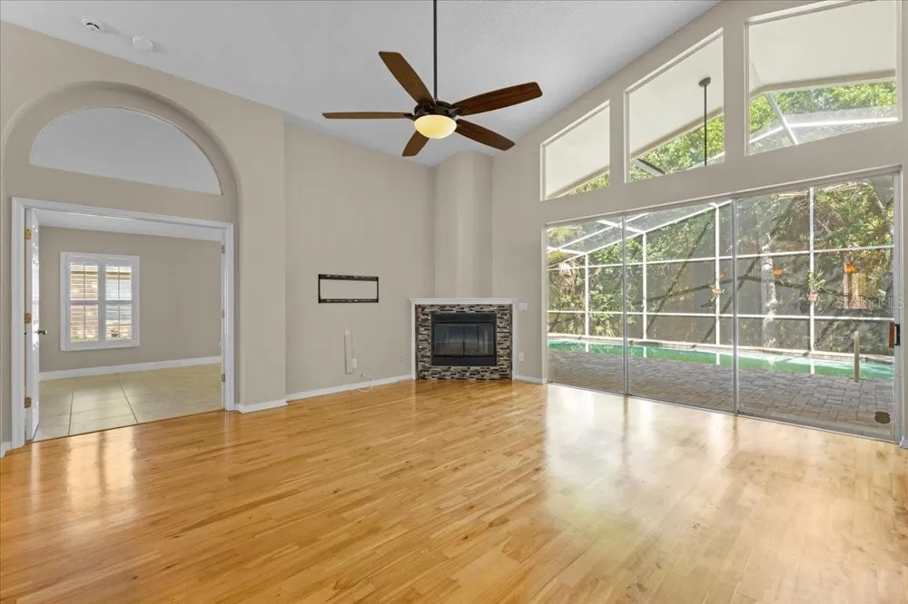 4761 STONEBRIAR DRIVE Oldsmar, FL 34677