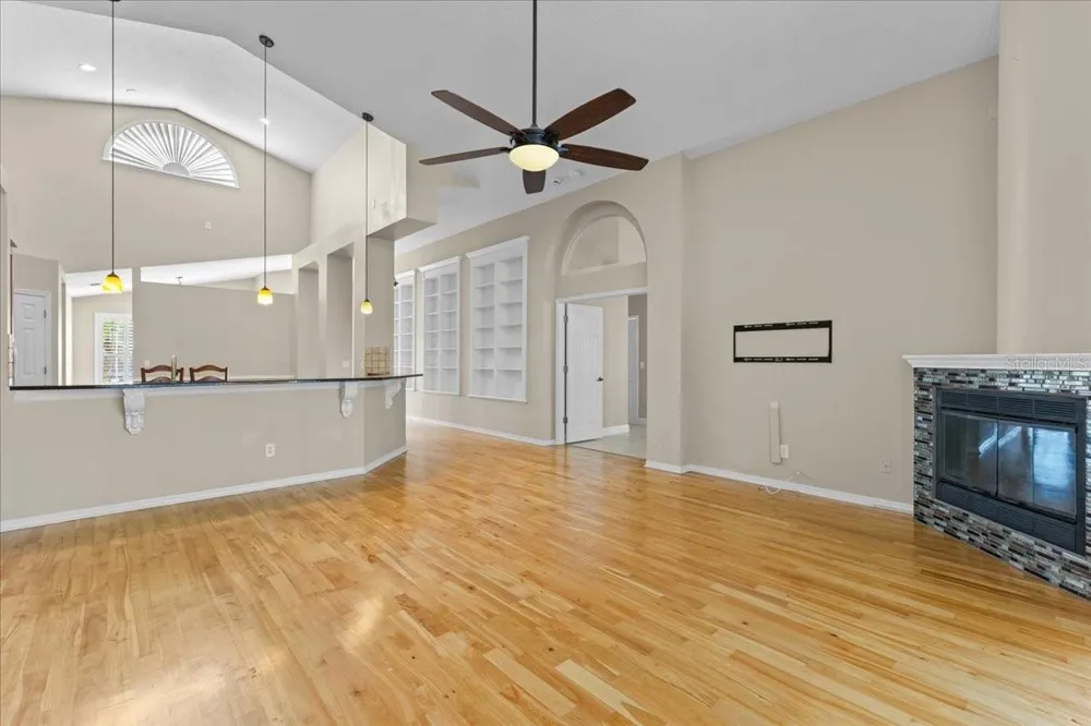 4761 STONEBRIAR DRIVE Oldsmar, FL 34677