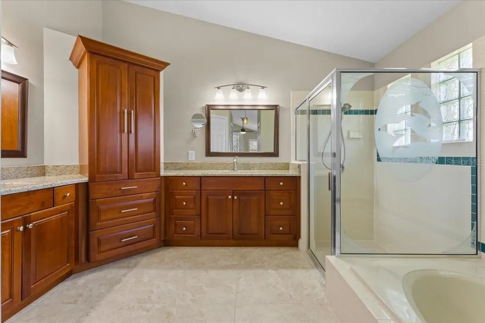 4761 STONEBRIAR DRIVE Oldsmar, FL 34677