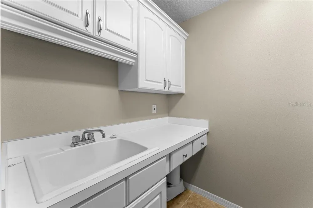 4761 STONEBRIAR DRIVE Oldsmar, FL 34677