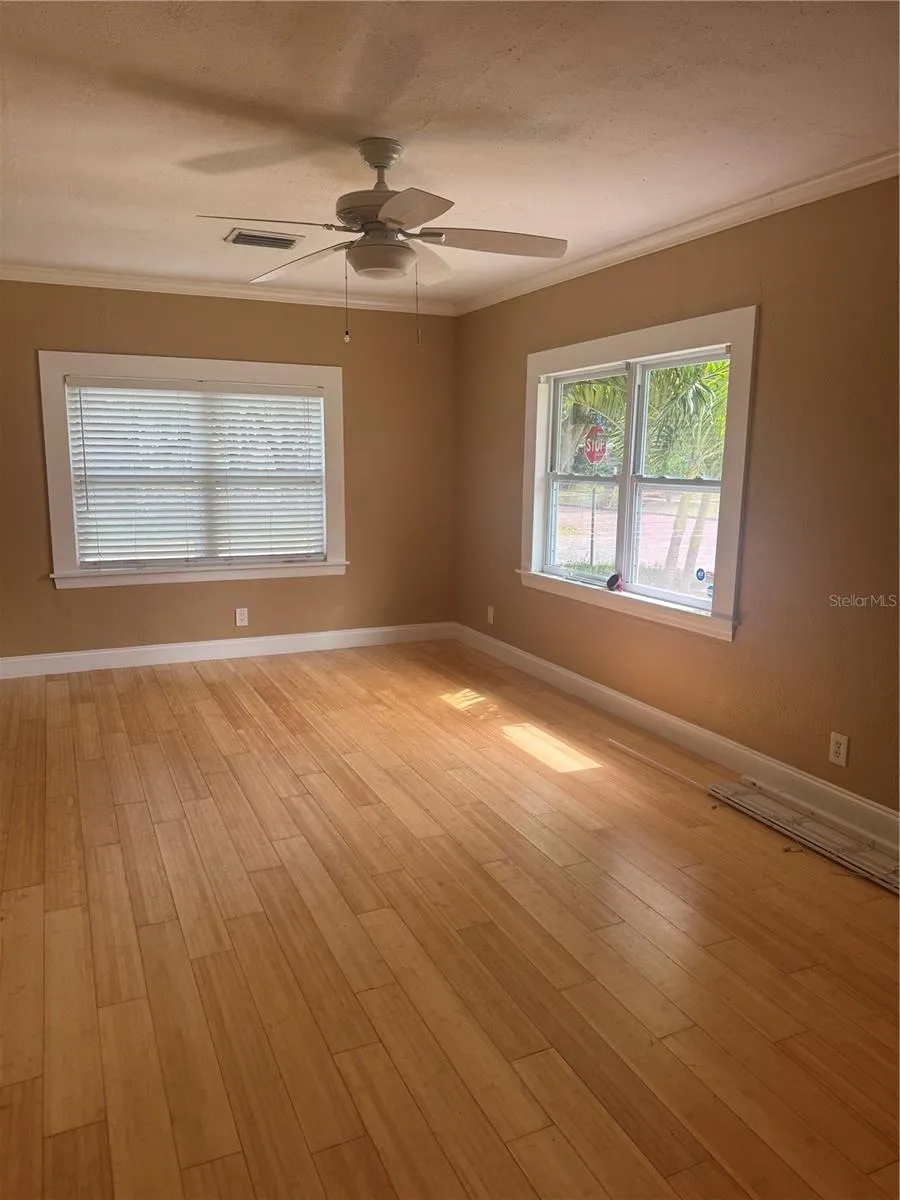 1701 53RD STREET S Gulfport, FL 33707