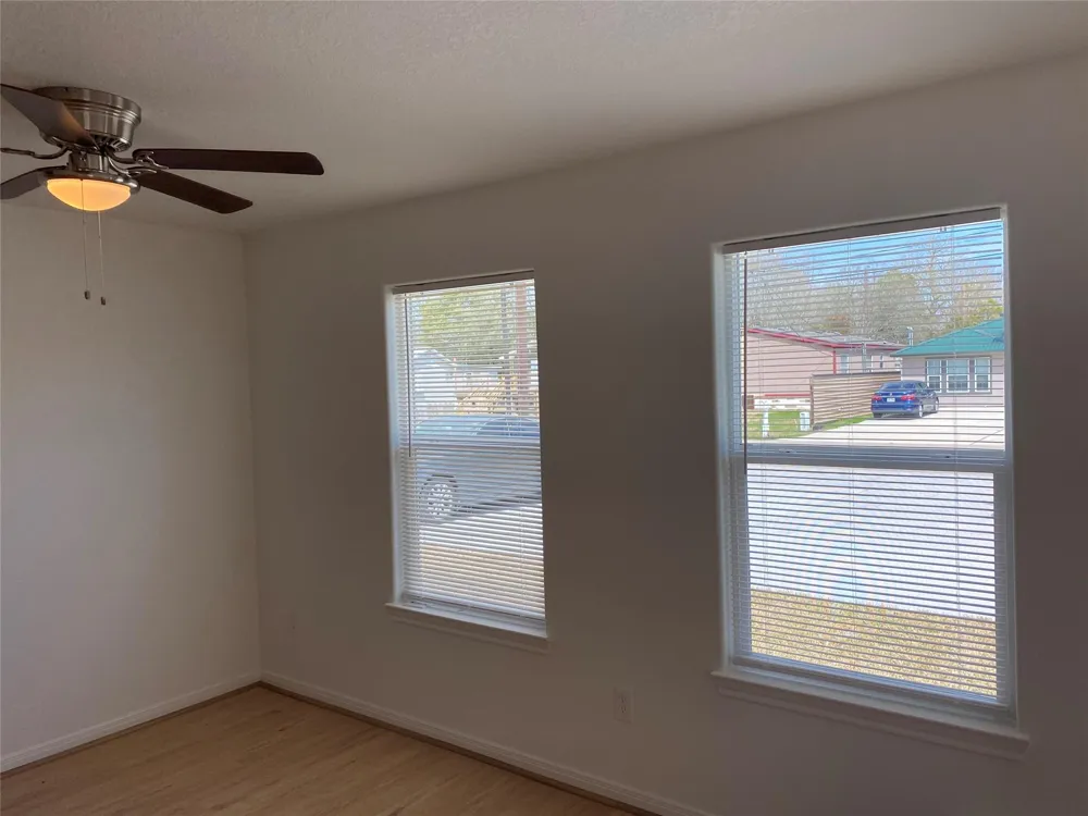 3722 Putnam Drive #A Bacliff, TX 77518