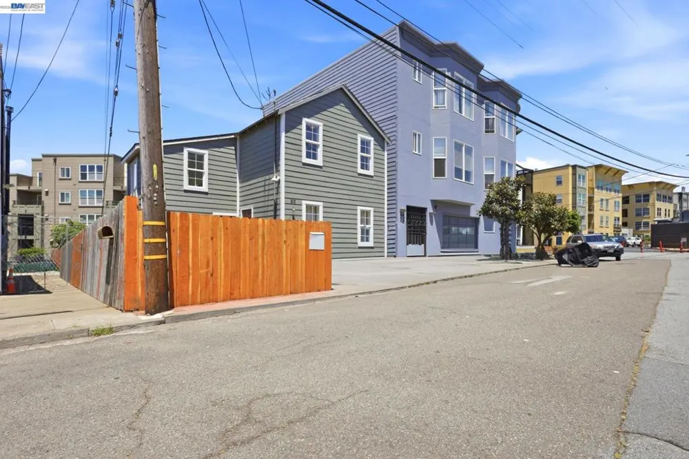 30 Niantic Ave San Francisco, CA 94132