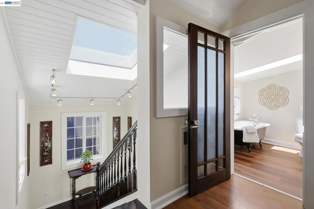 30 Niantic Ave San Francisco, CA 94132