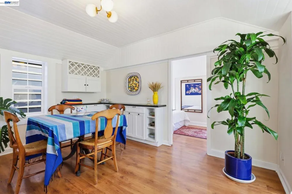 30 Niantic Ave San Francisco, CA 94132