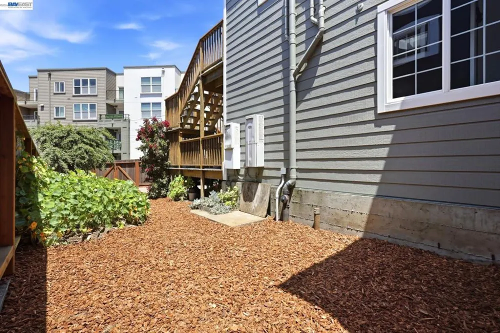 30 Niantic Ave San Francisco, CA 94132