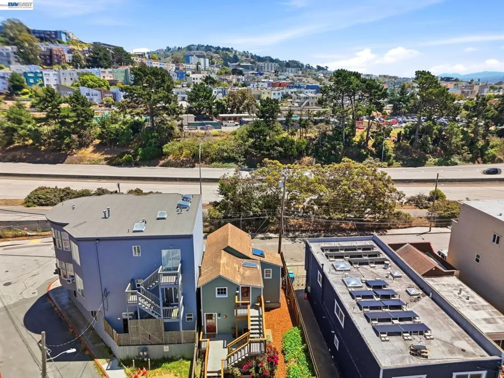 30 Niantic Ave San Francisco, CA 94132