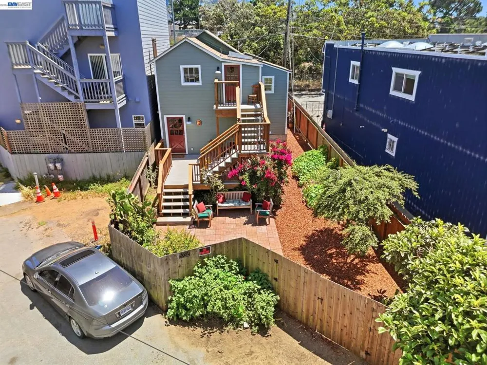30 Niantic Ave San Francisco, CA 94132