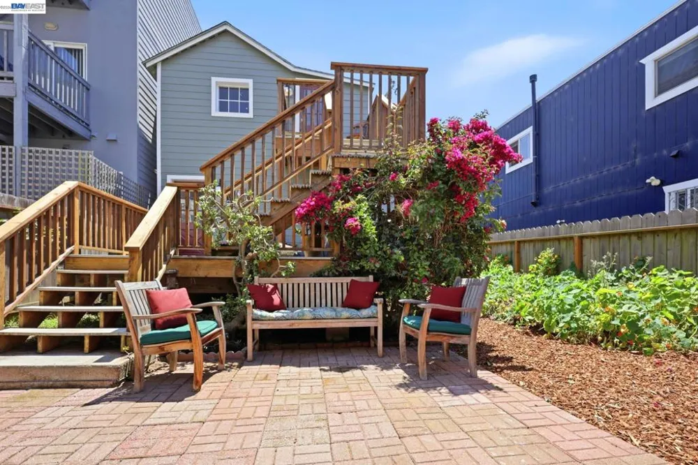 30 Niantic Ave San Francisco, CA 94132