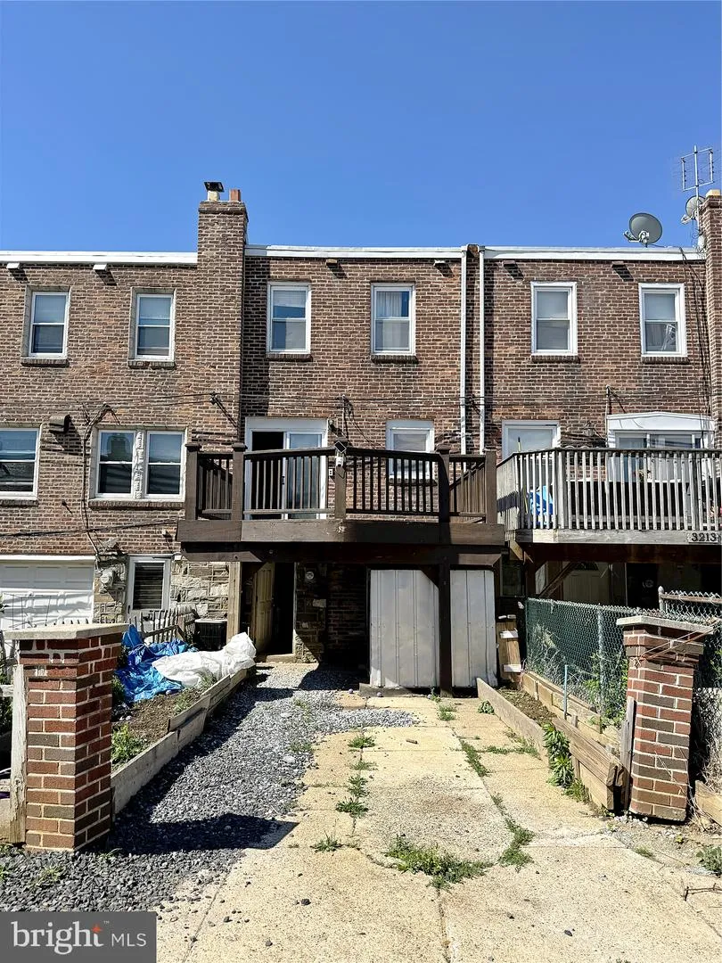 3215 PRINCETON AVENUE Philadelphia, PA 19149