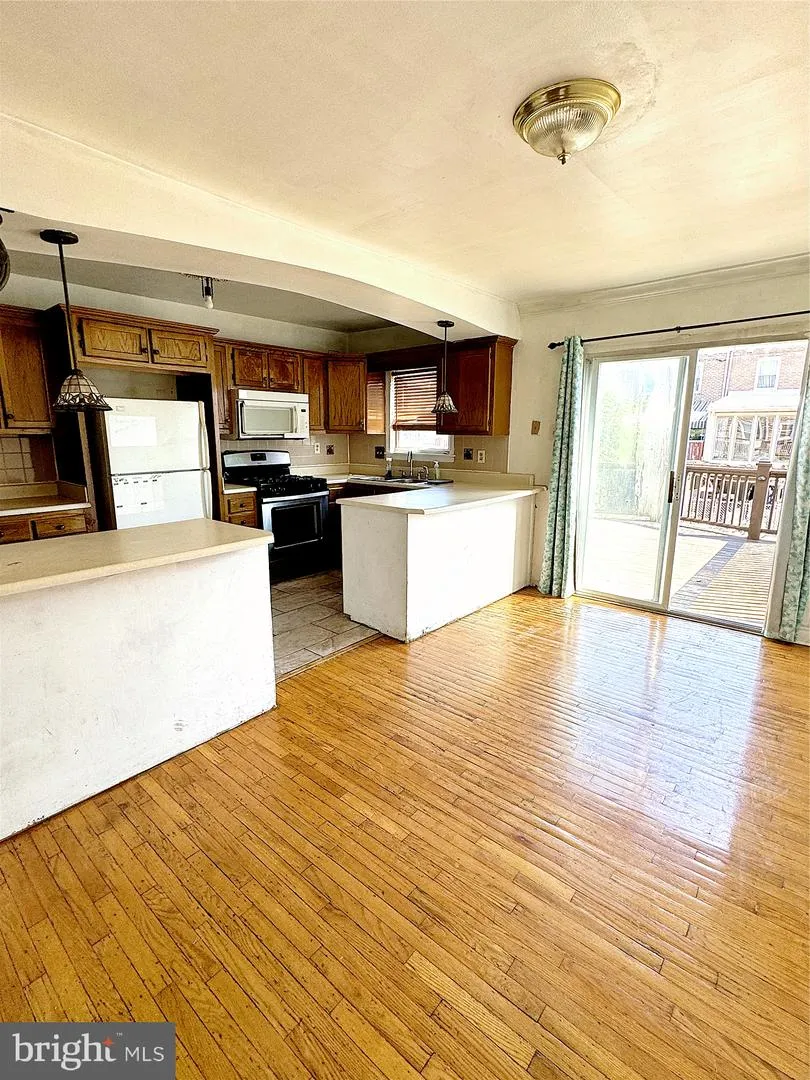 3215 PRINCETON AVENUE Philadelphia, PA 19149