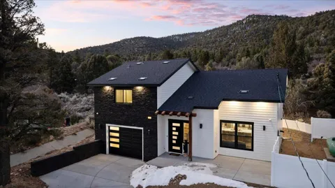 47145 Skyview Drive