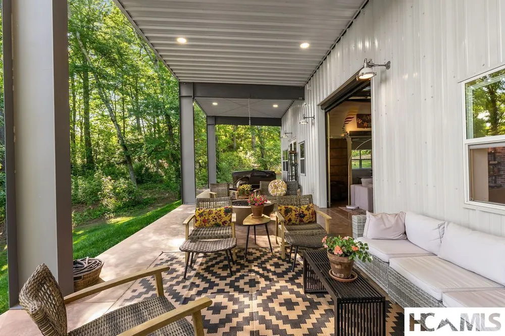 129 Lyle Street Street Franklin, NC 28734