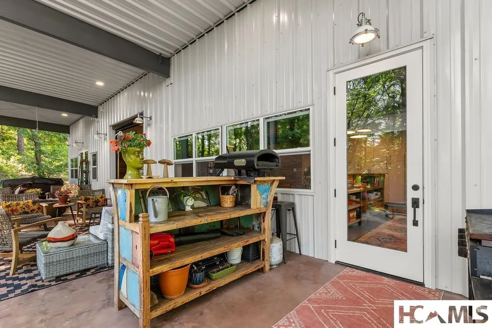 129 Lyle Street Street Franklin, NC 28734