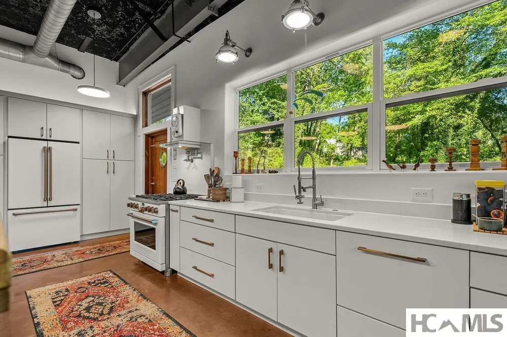 129 Lyle Street Street Franklin, NC 28734