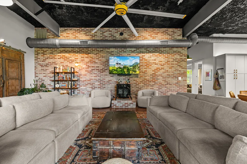 129 Lyle Street Street Franklin, NC 28734