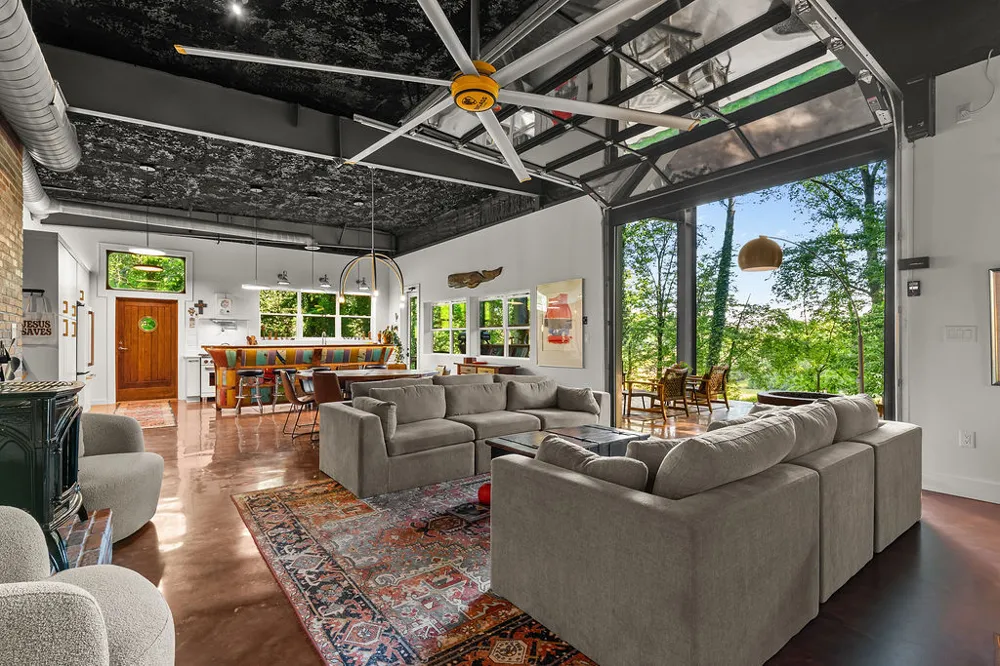 129 Lyle Street Street Franklin, NC 28734