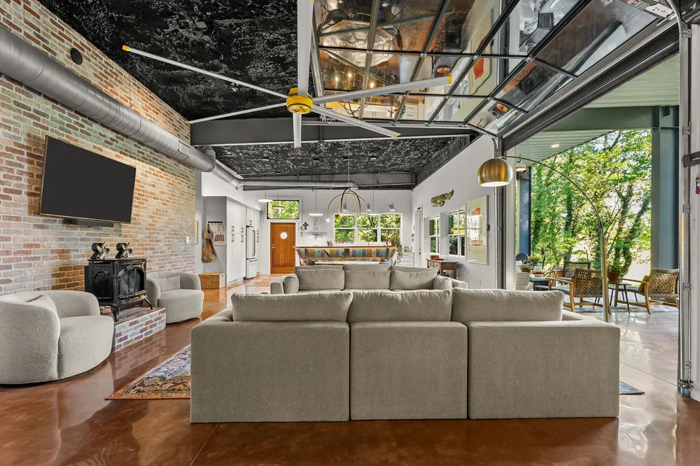 129 Lyle Street Street Franklin, NC 28734