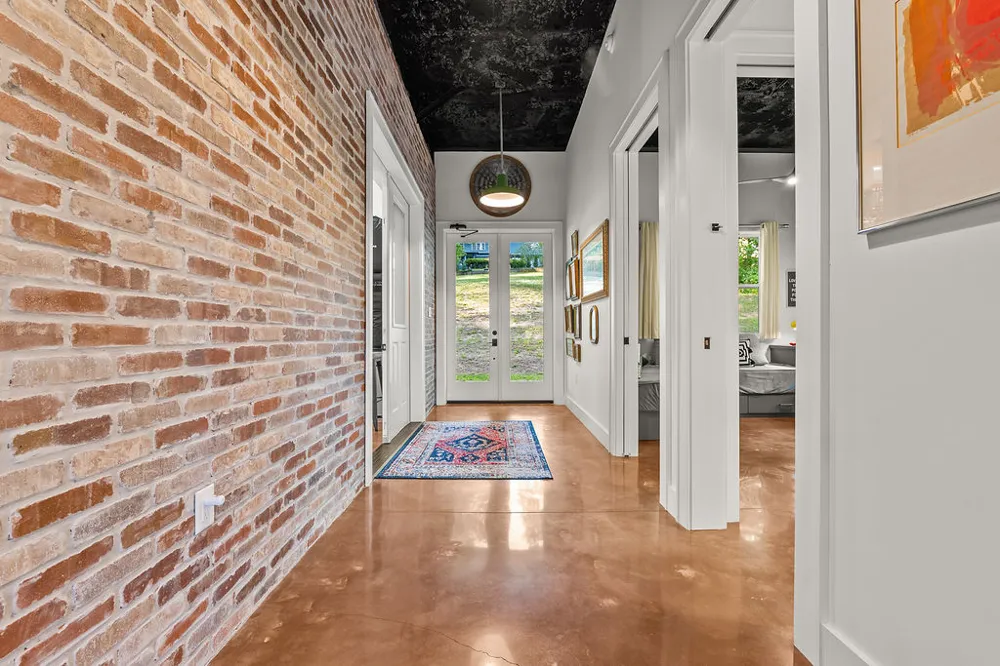 129 Lyle Street Street Franklin, NC 28734