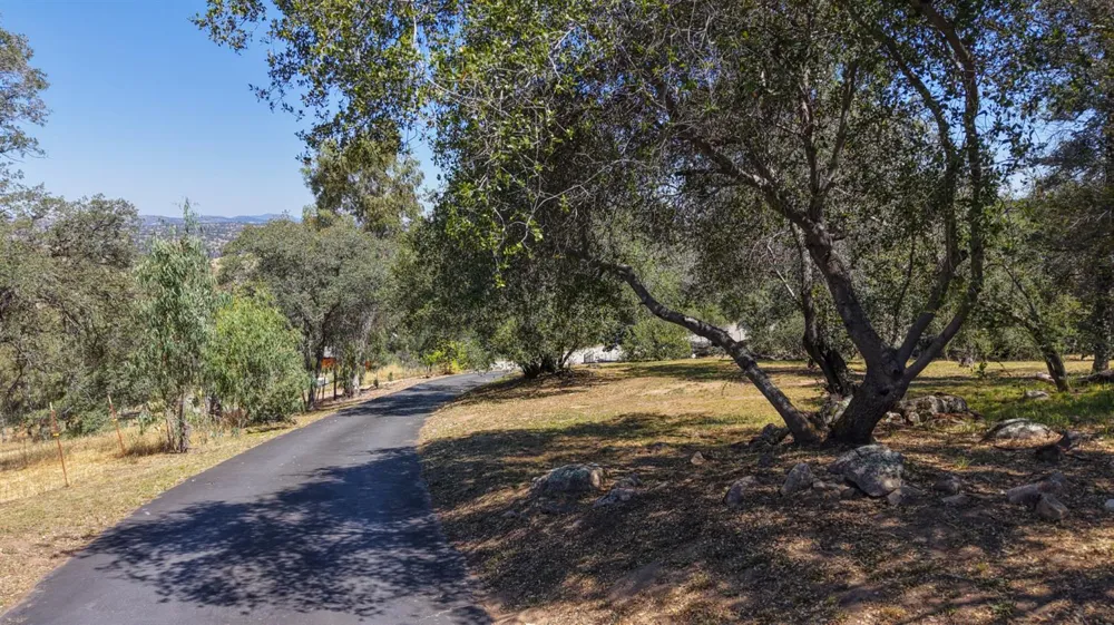 37336 Eagle Drive Raymond, CA 93653