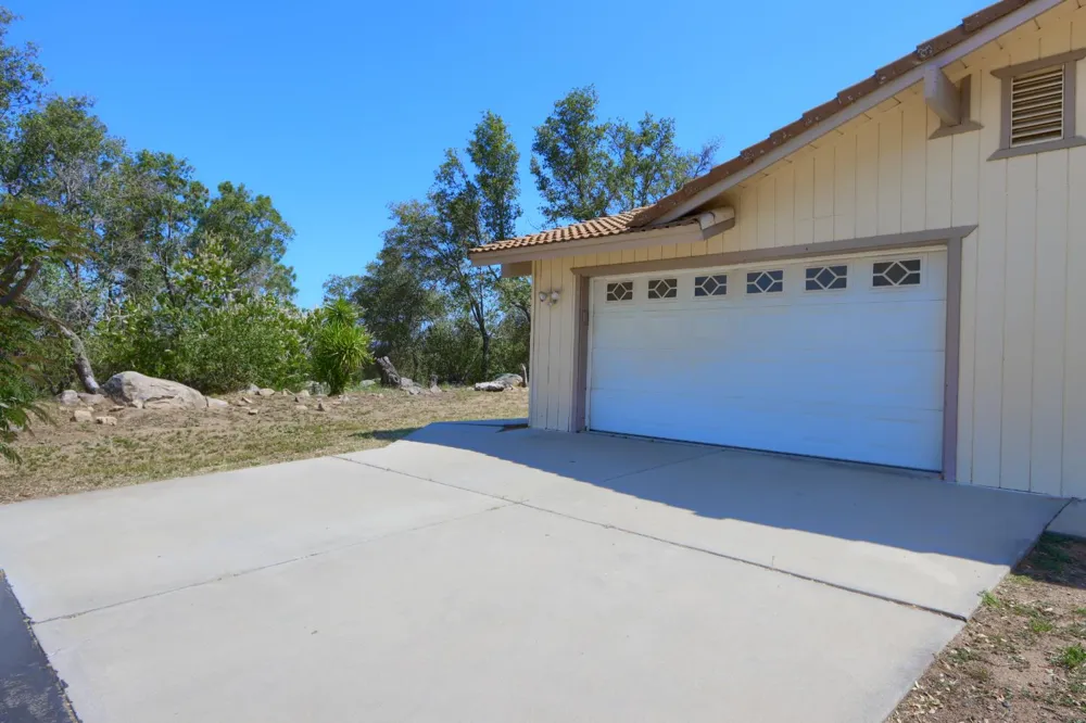 37336 Eagle Drive Raymond, CA 93653