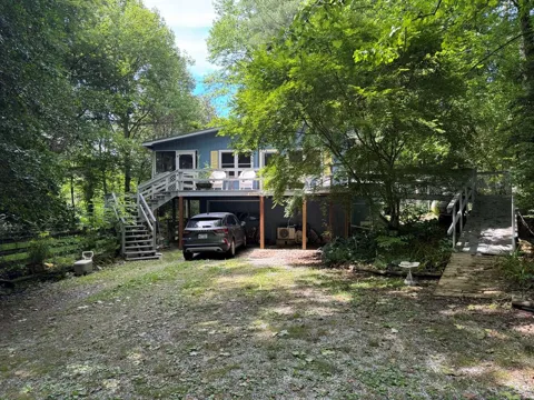 Little Mountain Rd