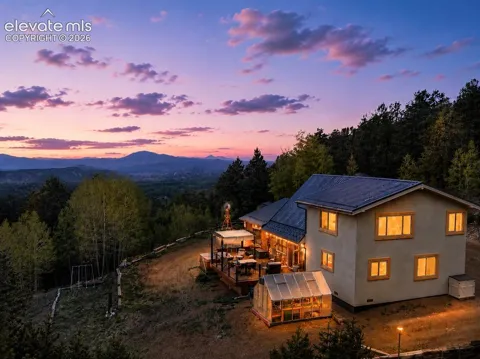 1052 Crown Point Circle