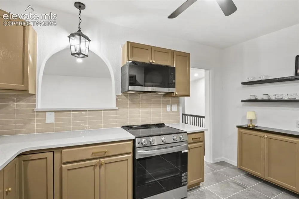 1017 E Evans Avenue Pueblo, CO 81004