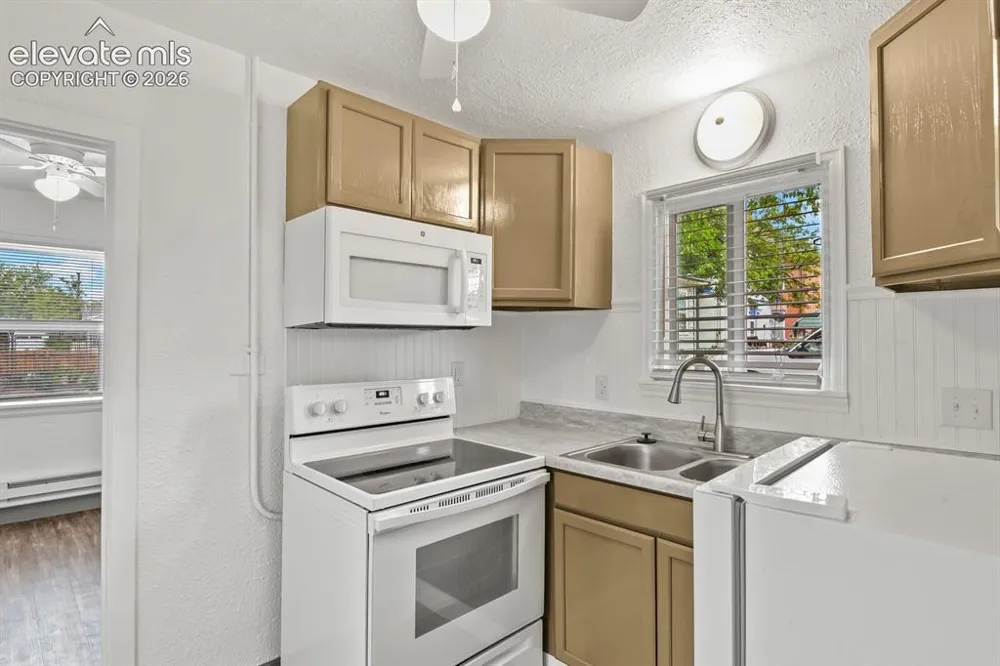 1017 E Evans Avenue Pueblo, CO 81004