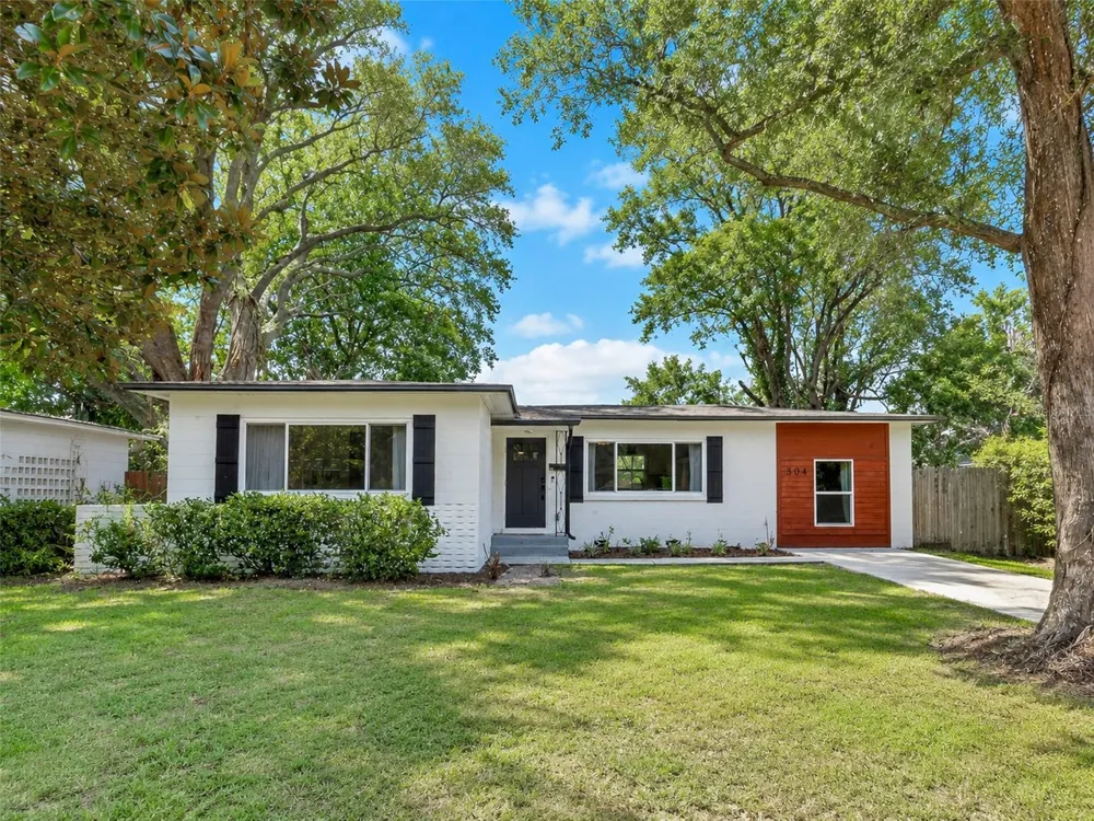 304 E JERSEY STREET Orlando, FL 32806