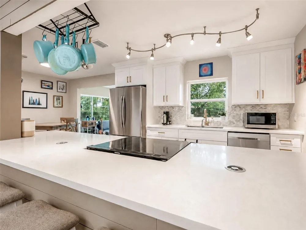 304 E JERSEY STREET Orlando, FL 32806