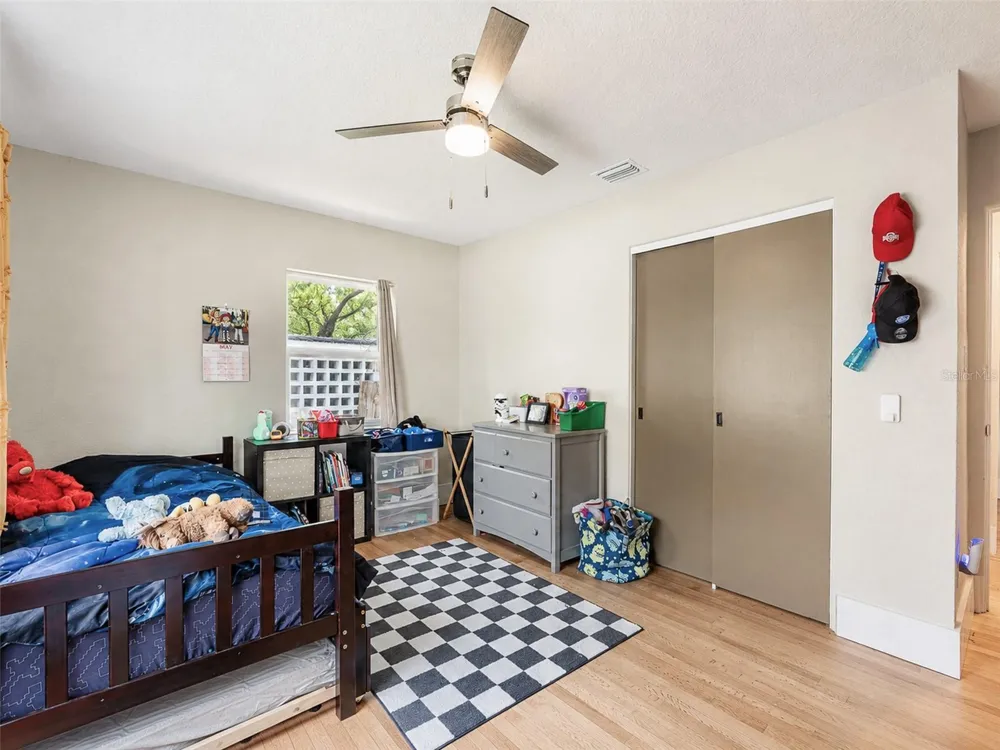304 E JERSEY STREET Orlando, FL 32806