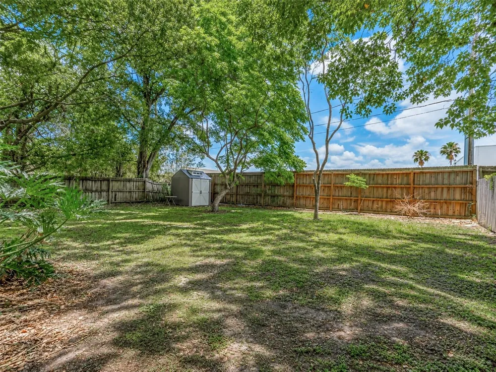 304 E JERSEY STREET Orlando, FL 32806