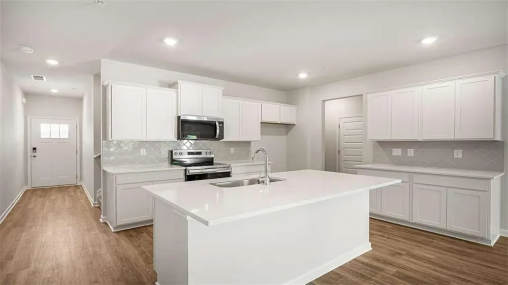 202 Sound Circle Stockbridge, GA 30281