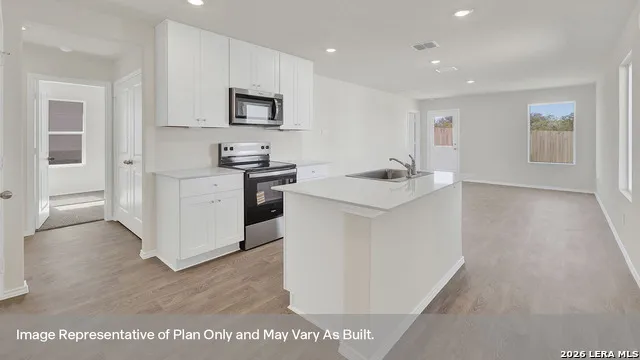 2319 Red Bird Trace Lockhart, TX 78644