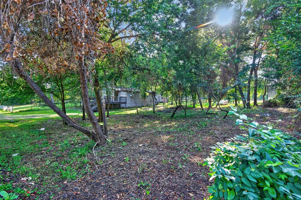 1001 Leaning Oak Drive Tool, TX 75143