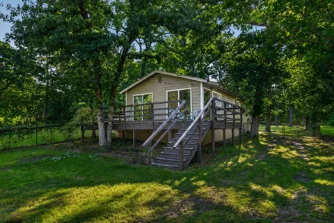 1001 Leaning Oak Drive