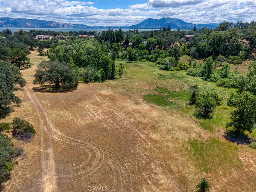 2447 Hartley Street Lakeport, CA 95453