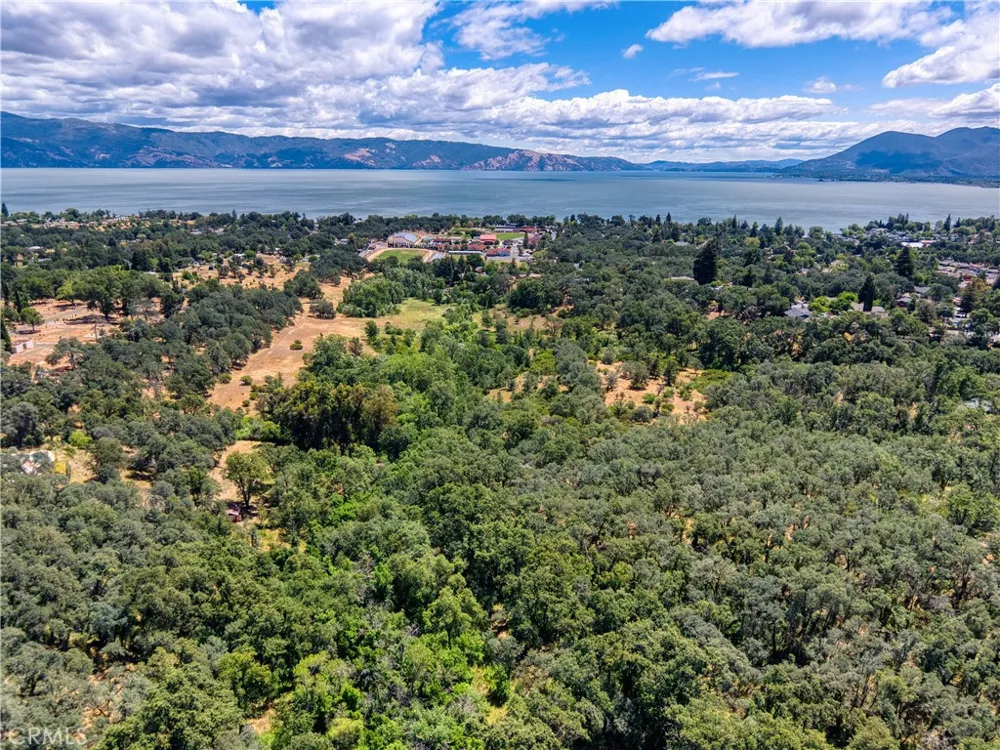 2447 Hartley Street Lakeport, CA 95453