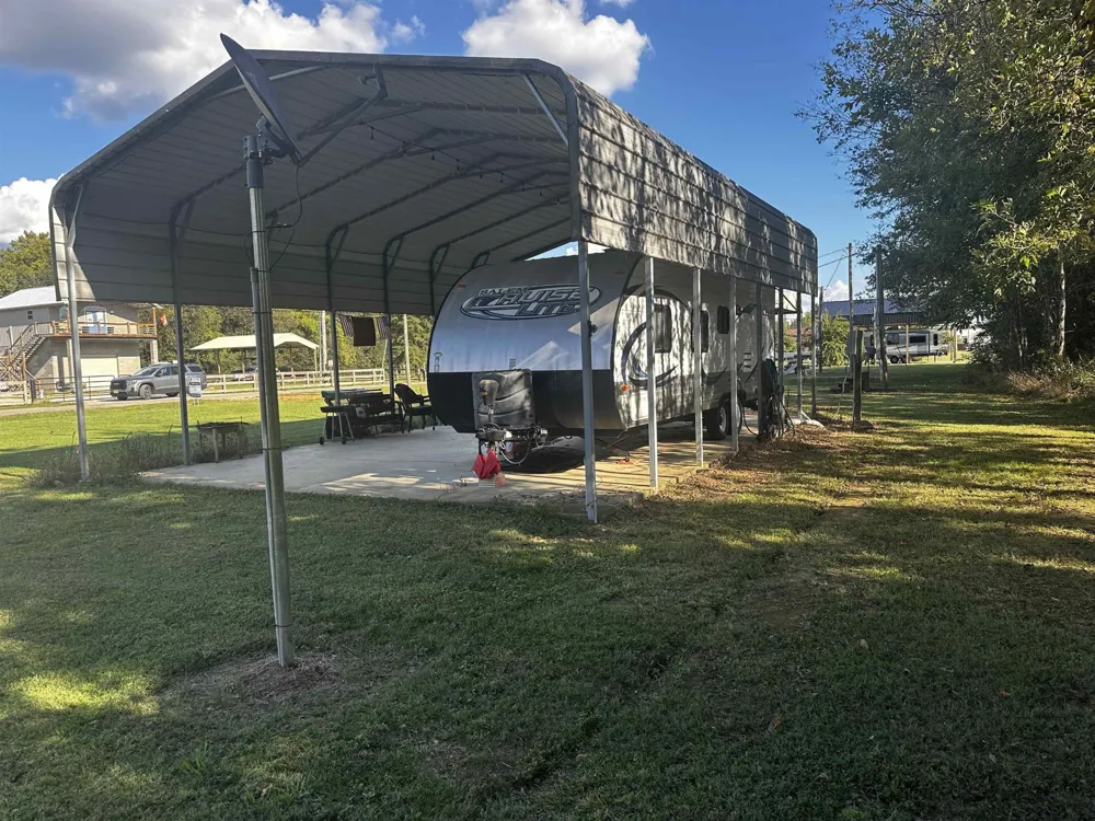 0 CATFISH LN LN Crump, TN 38327
