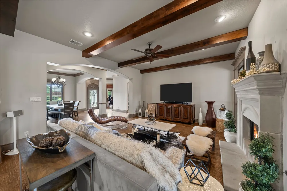 110 Red Oak Drive Krugerville, TX 76227