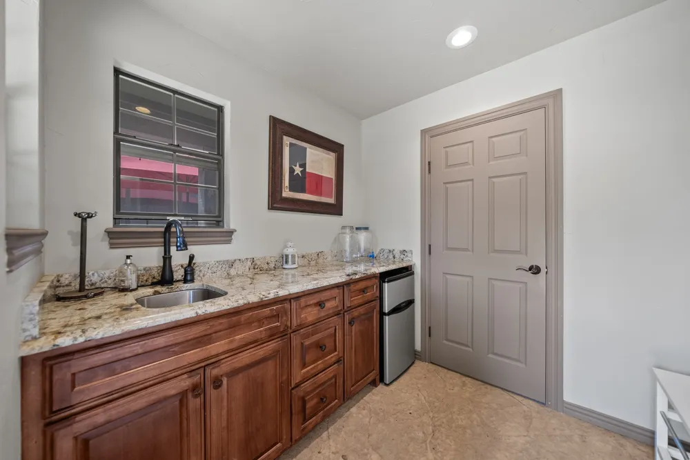 110 Red Oak Drive Krugerville, TX 76227