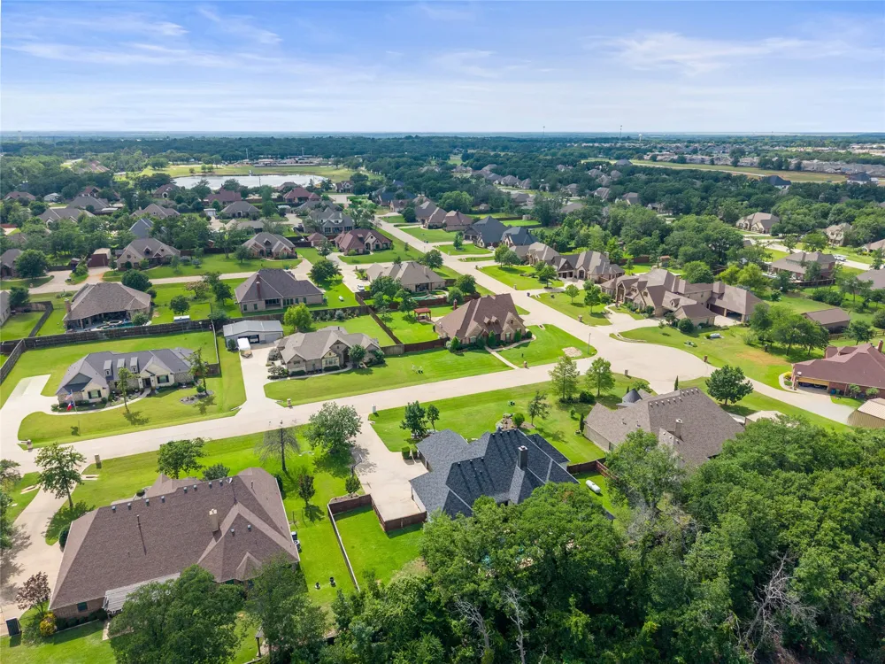 110 Red Oak Drive Krugerville, TX 76227