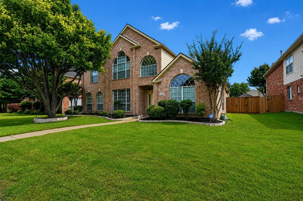 3316 Stone Glen Drive