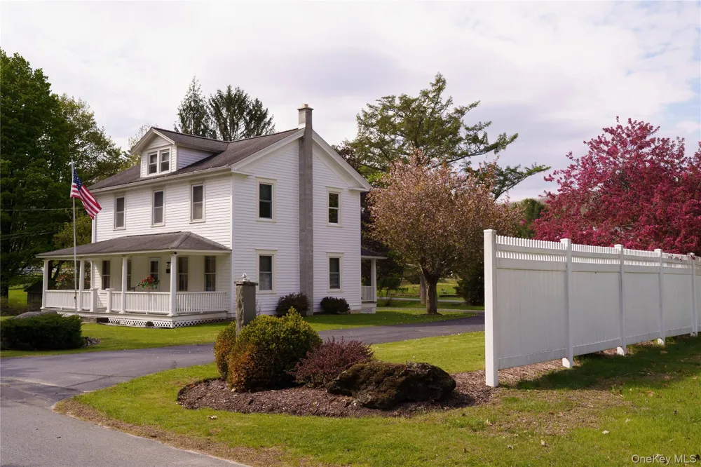 59 2nd Avenue Narrowsburg, NY 12764
