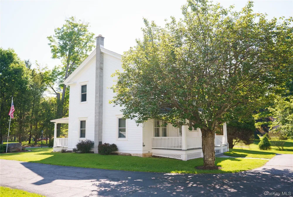 59 2nd Avenue Narrowsburg, NY 12764