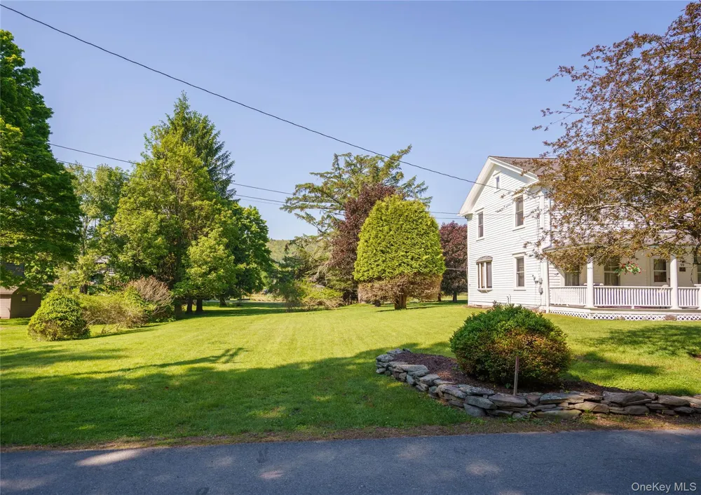 59 2nd Avenue Narrowsburg, NY 12764